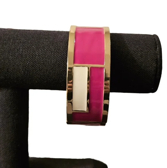 Vtg LANDAU Pink White and Gold Clamper Bracelet - Picture 1 of 5